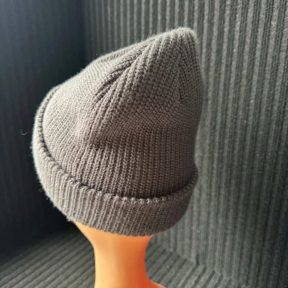 Burton Mens Gray Ribbed Knit‎ Cuffed Beanie Skully Winter Hat